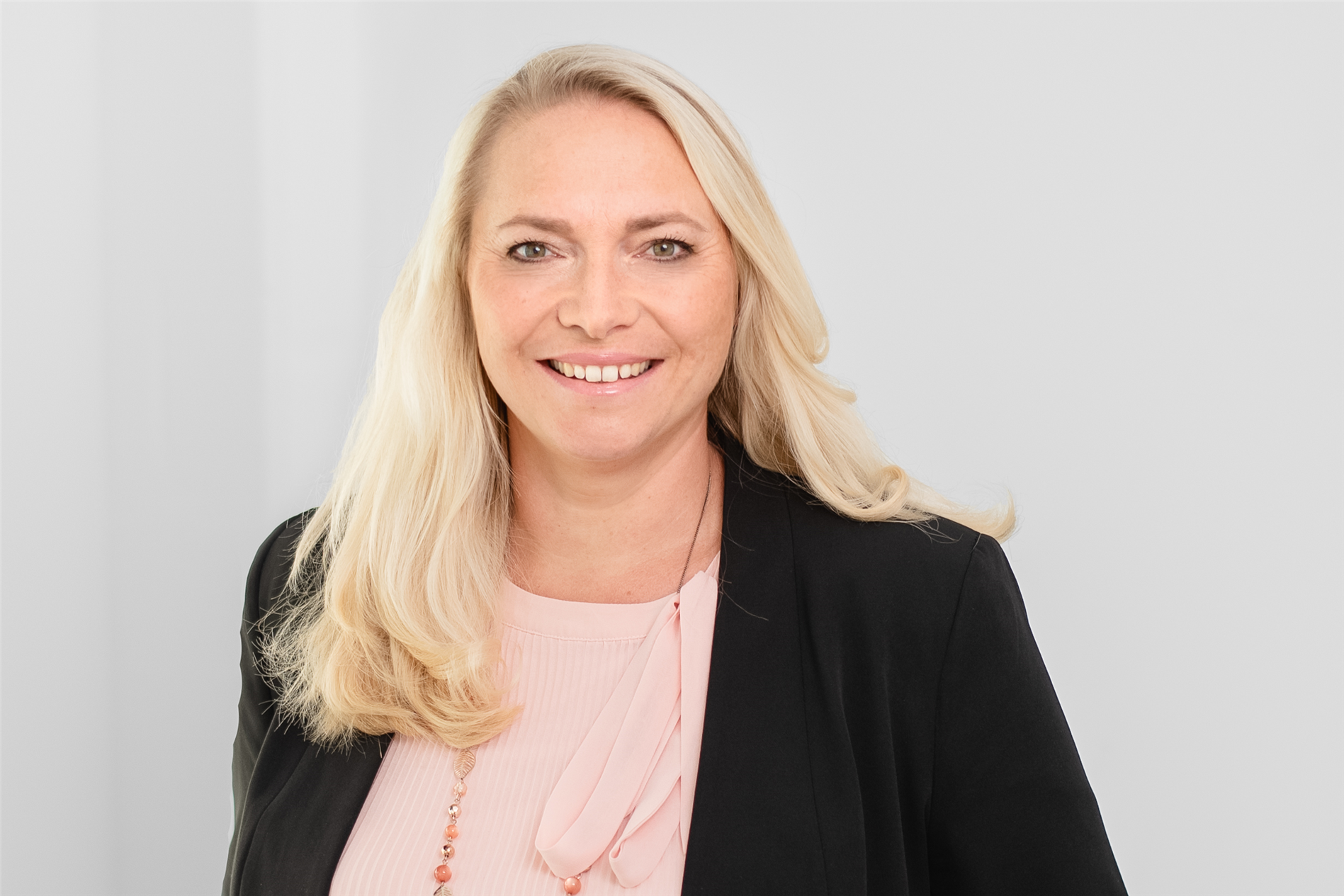 Mitarbeiterin Silvia Kachel WINDROSE Finest Travel
