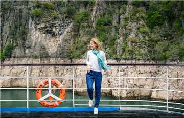 Sanctuary MS Yangzi Explorer Deck
