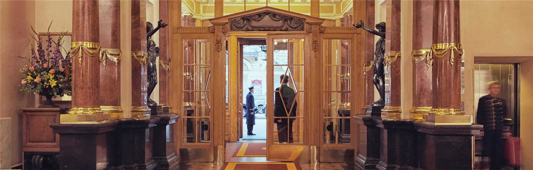 Belmond Grand Hotel Europe Eingang