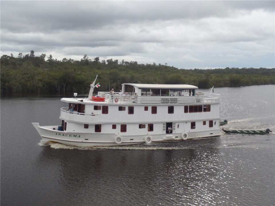 Expeditionsschiff Iracema Außenansicht