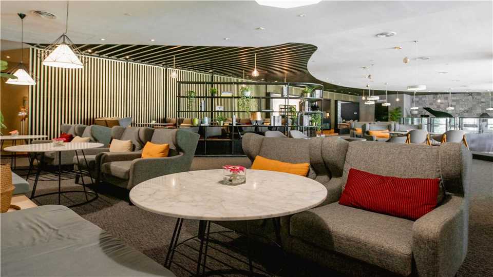 WEIL Hotel Lounge