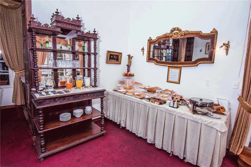 Hostal de Su Merced Buffet