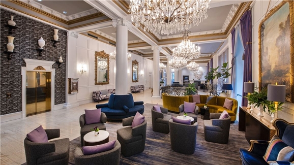 Le Pavillon Hotel Lobby