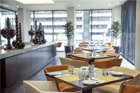 Centro Shaheen Hotel by Rotana Restaurant