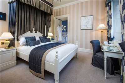 Cringletie House Hotel Suite