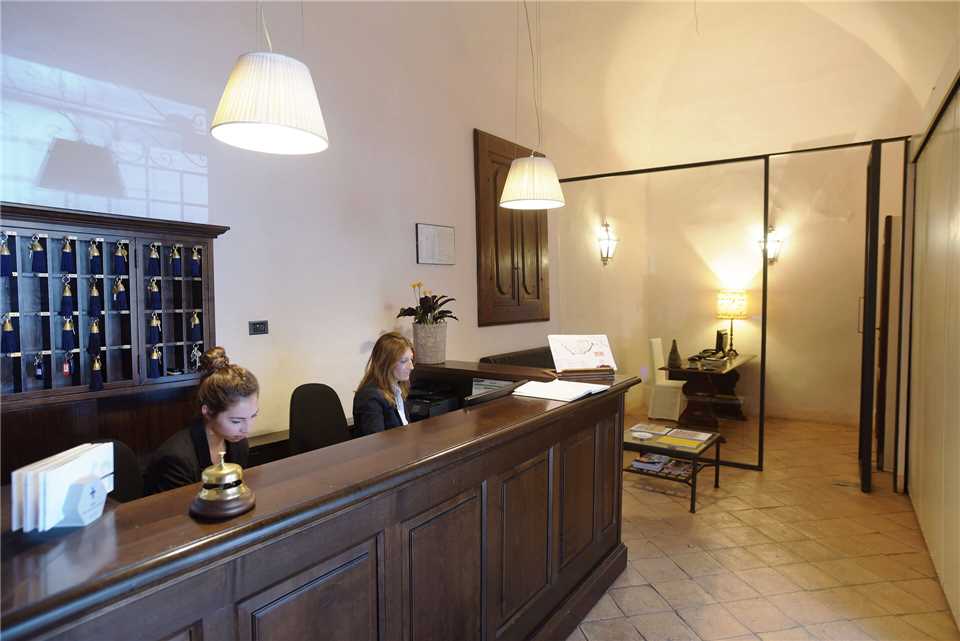 Palazzo Piccolomini Empfangsbereich