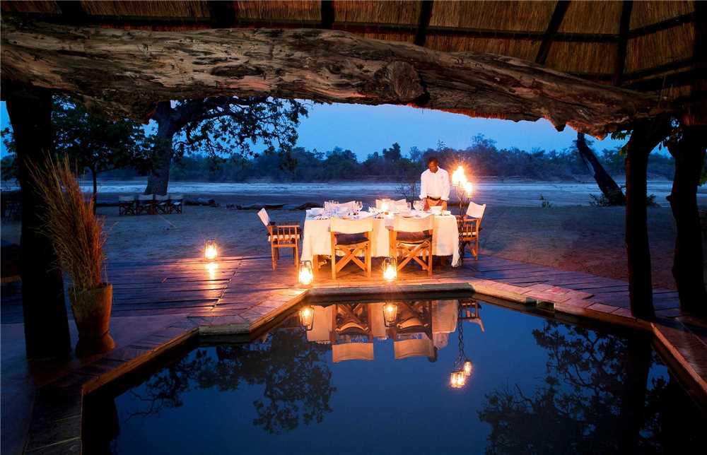 Mchenja Bush Camp Restaurant