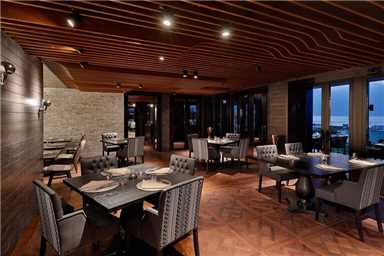 W Muscat Restaurant