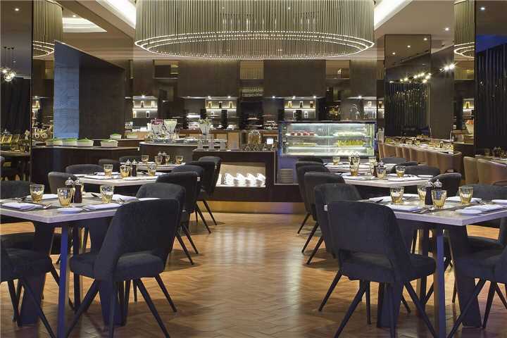 Le Meridien Kota Kinabalu Restaurant