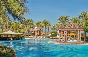 Emirates Palace Pool