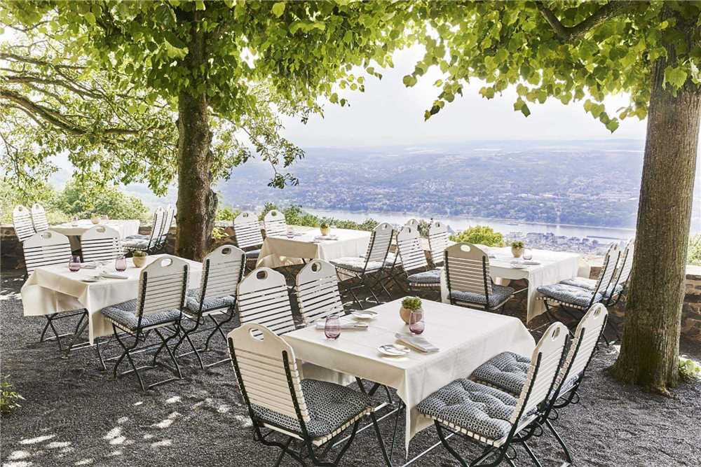 Steigenberger Grand Hotel Königswinter Terrasse