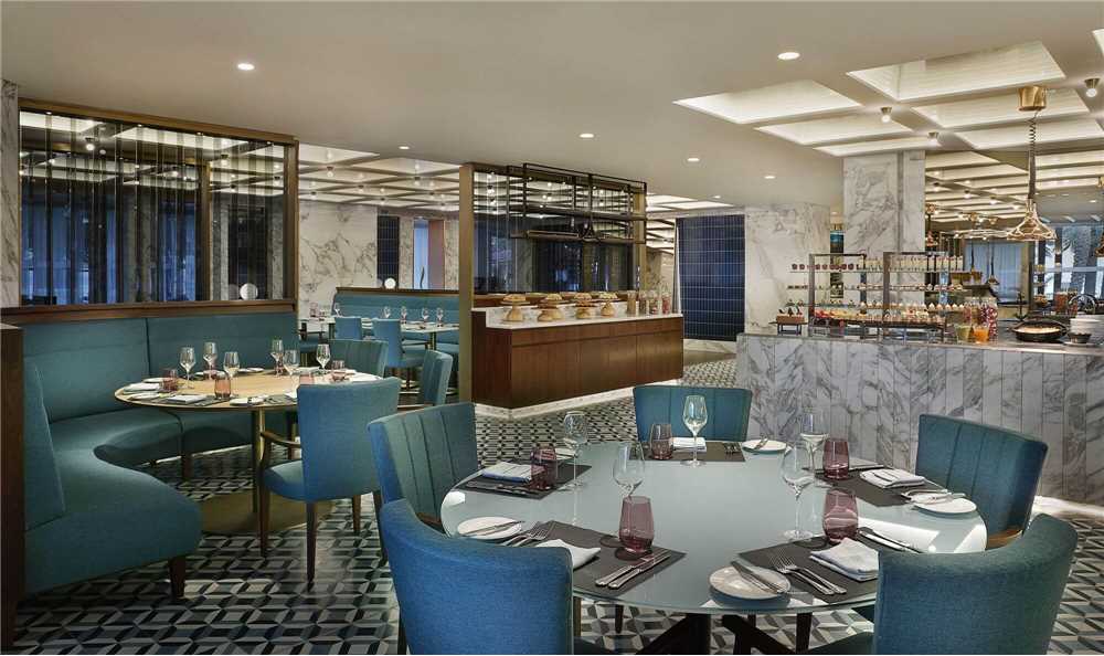 Al Bustan Palace, a Ritz-Carlton Hotel Restaurant
