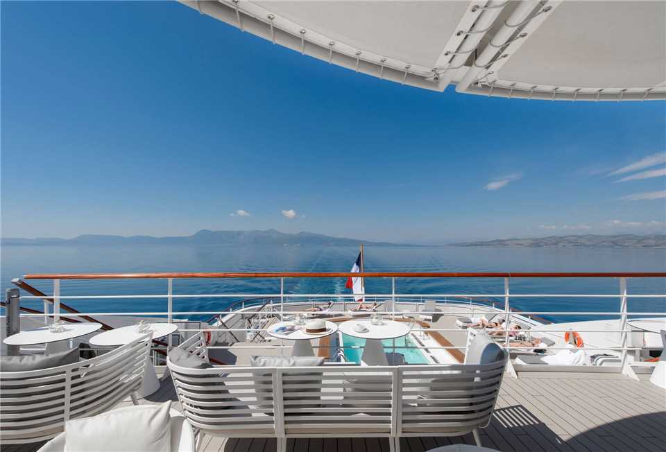 Ponant Le Lyrial Sonnendeck