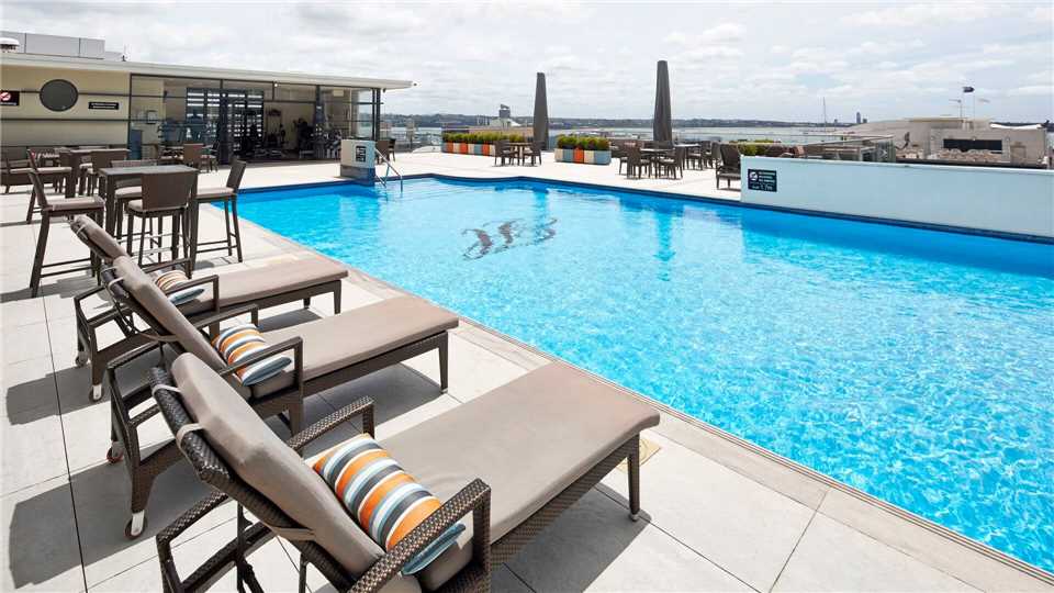 Heritage Auckland Pool