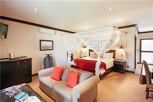 Erindi Old Traders Lodge Luxury Suite