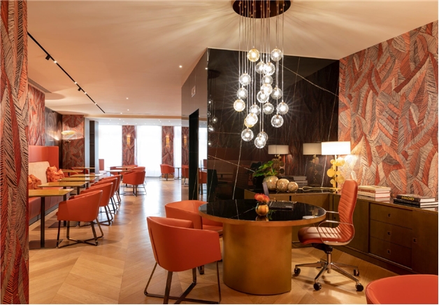 Grand Lounge
