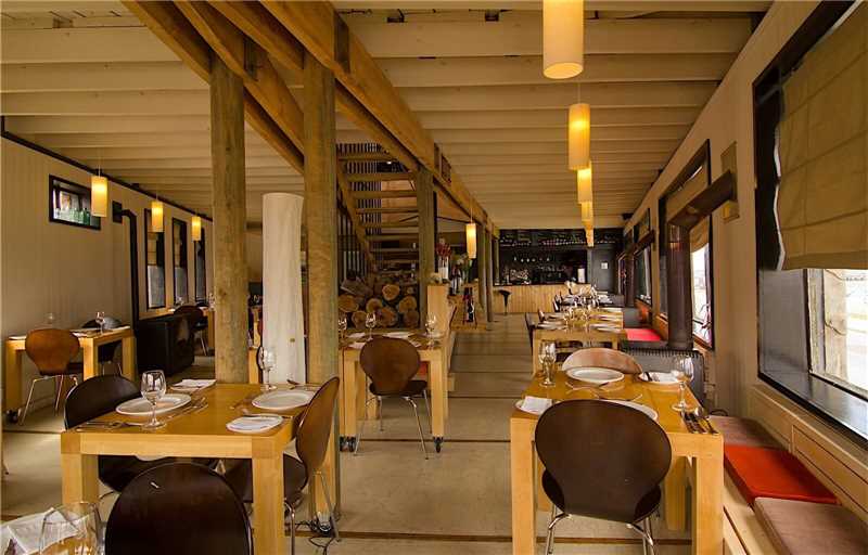 NOI Indigo Patagonia Restaurant