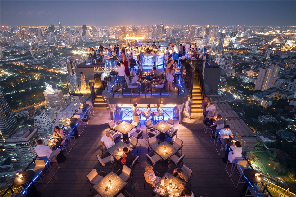 New Moon Bar - Banyan Tree Bangkok