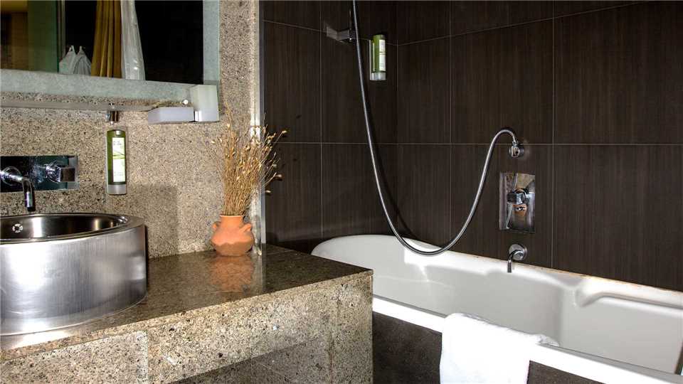 Tufenkian Avan Dzoraget Hotel Badezimmer
