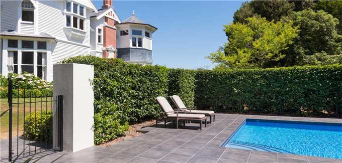 Otahuna Lodge Poolansicht