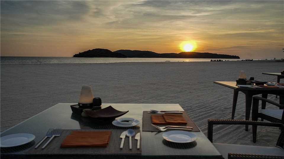 Casa del Mar Langkawi Dinner am Strand