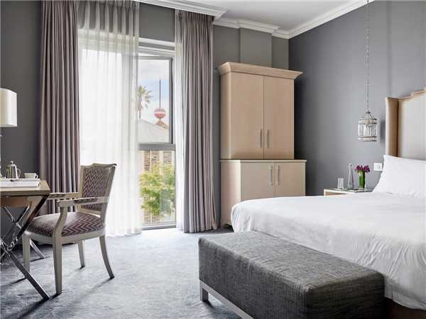 Queen Victoria Hotel Deluxe Room