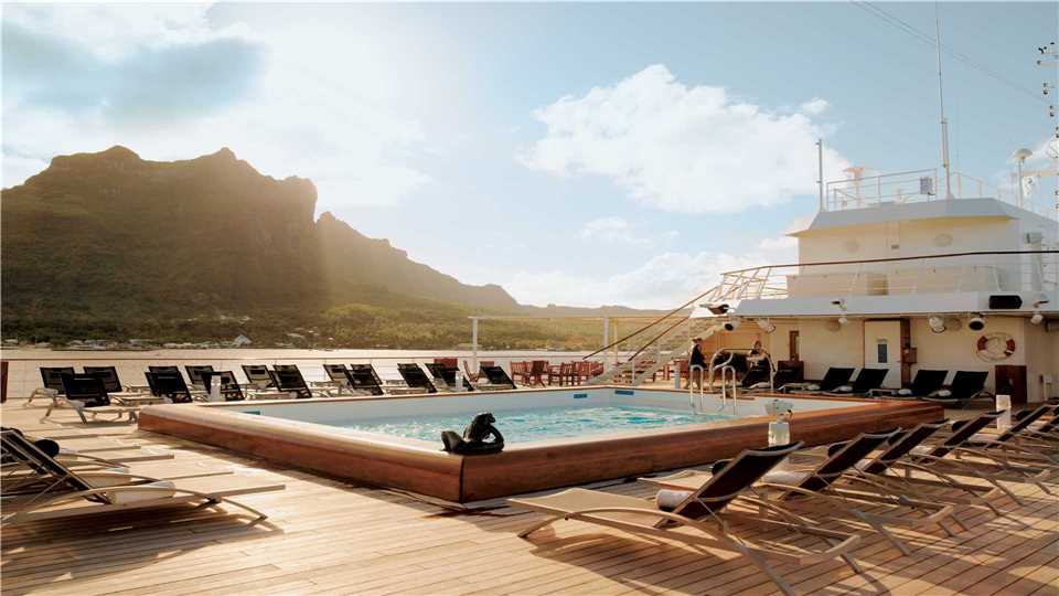 MS Paul Gaugin Pool