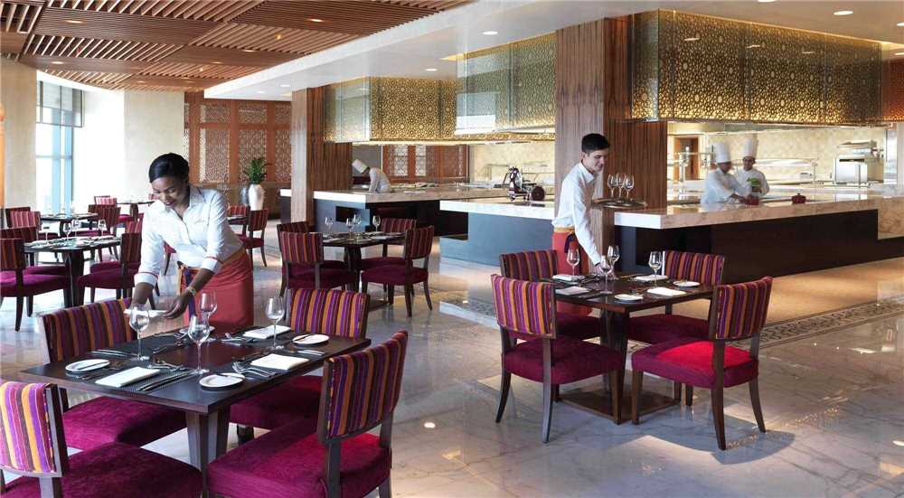 Bab Al Qasr Hotel Bar