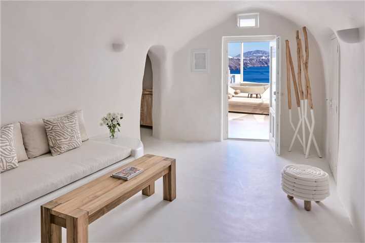 Hotel Mystique Santorini Suite