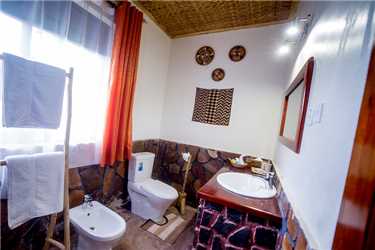 Lake Mulehe Gorilla Lodge Badezimmer