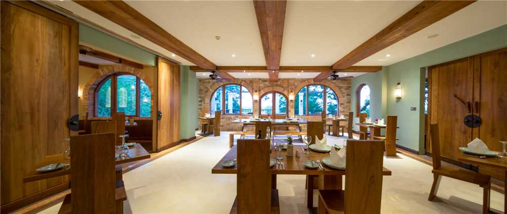 Sanctum Inle Resort Restaurant