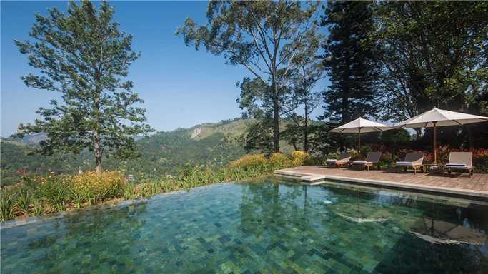 Nine Skies Bungalow Pool