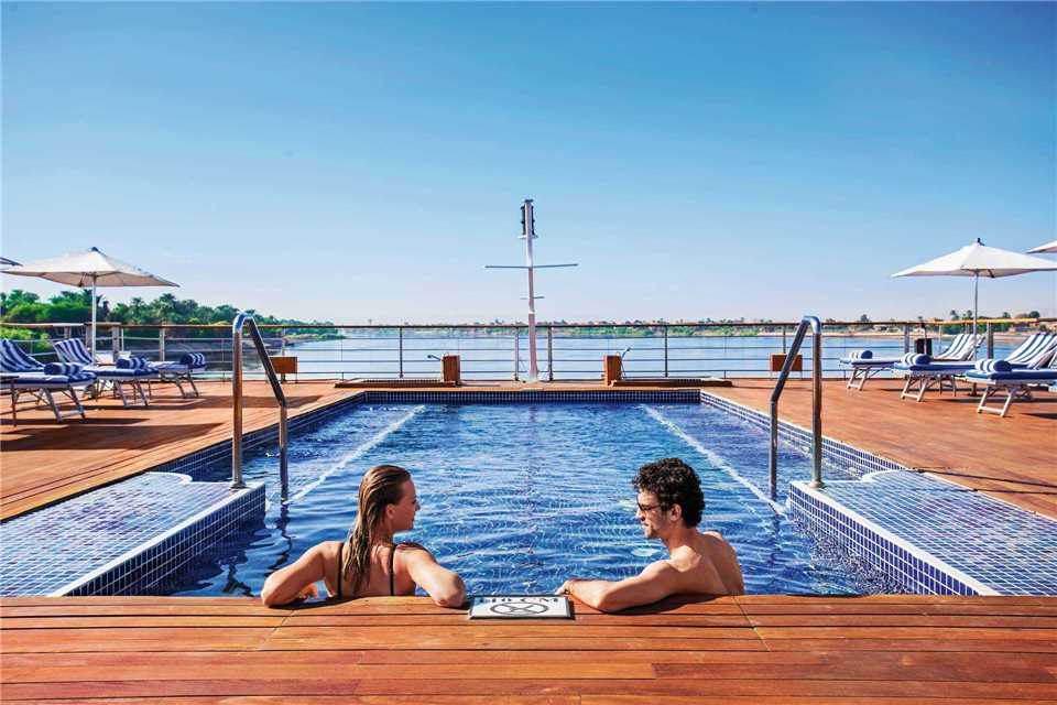 The Oberoi Zahra Pool