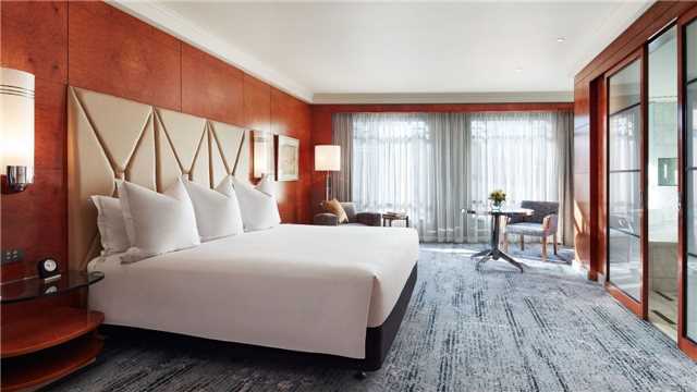 Park Hyatt Melbourne One King Guestroom