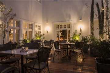 Hotel B Restaurant