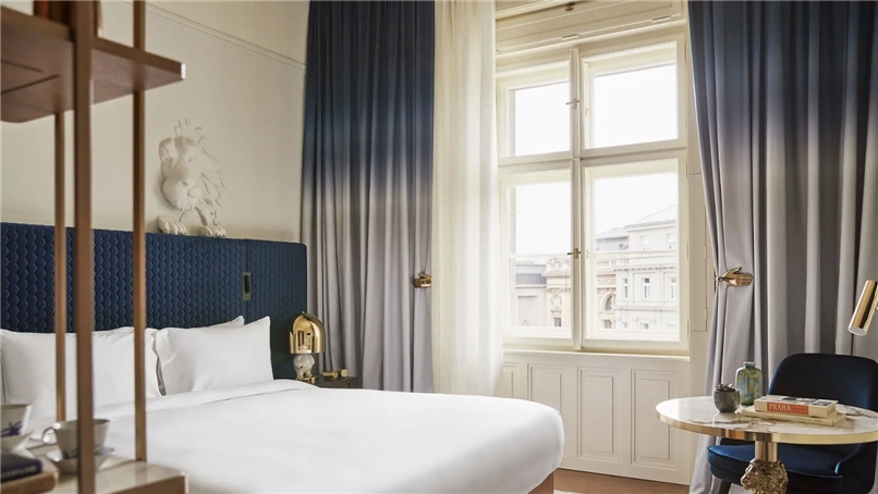 King Bed View Room