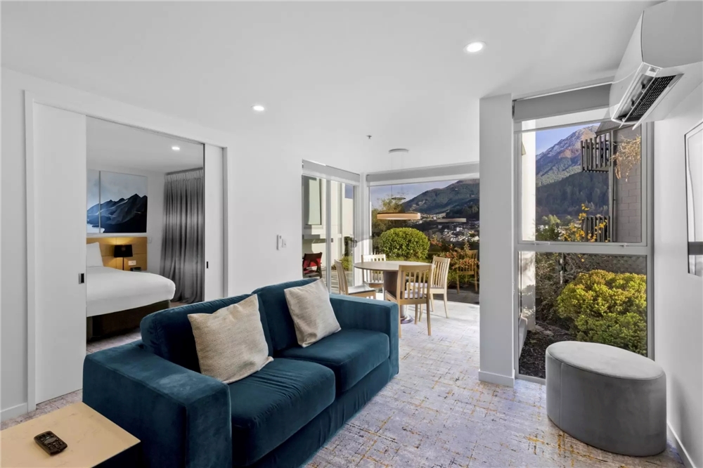 Superior One Bedroom