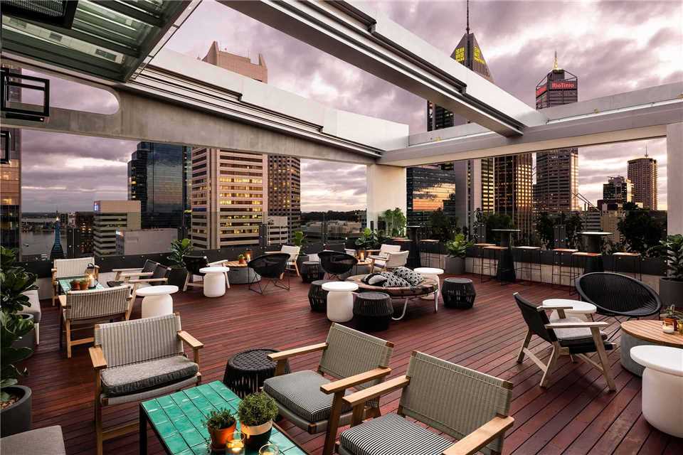 QT Perth Dachterrasse