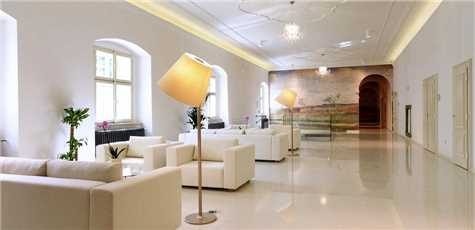Chateau Heralec Lobby