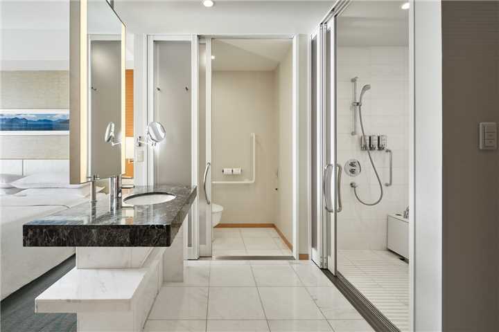 Sheraton Grand Hiroshima Hotel Badezimmer