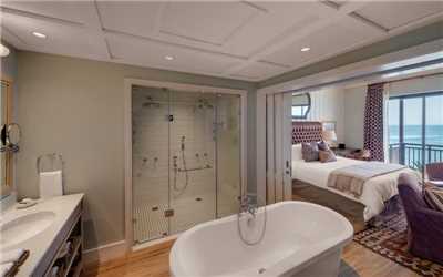 Strand Hotel Badezimmer