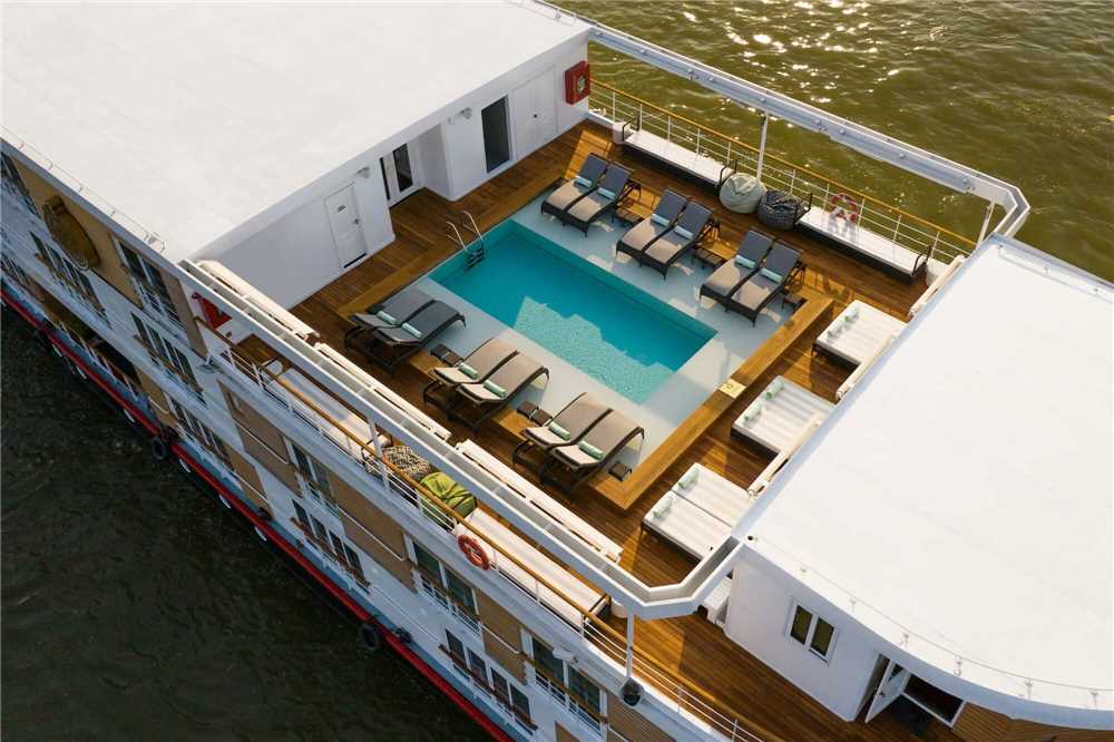 The Strand Cruises Pool