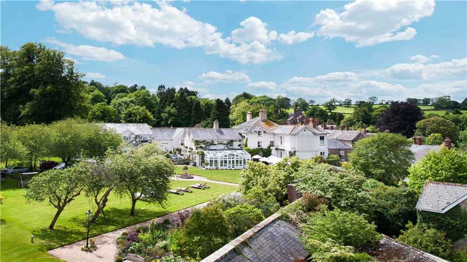 Summer Lodge Country House Hotel & Restaurant Ansicht