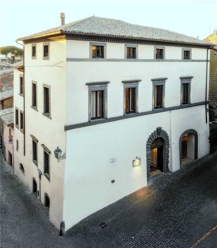 Palazzo Piccolomini Außenansicht