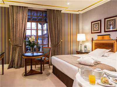 Eurostars La Reconquista Doppelzimmer