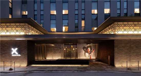 Cross Hotel Außenansicht