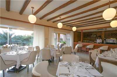 No. 5 Boutique Hotel Restaurant