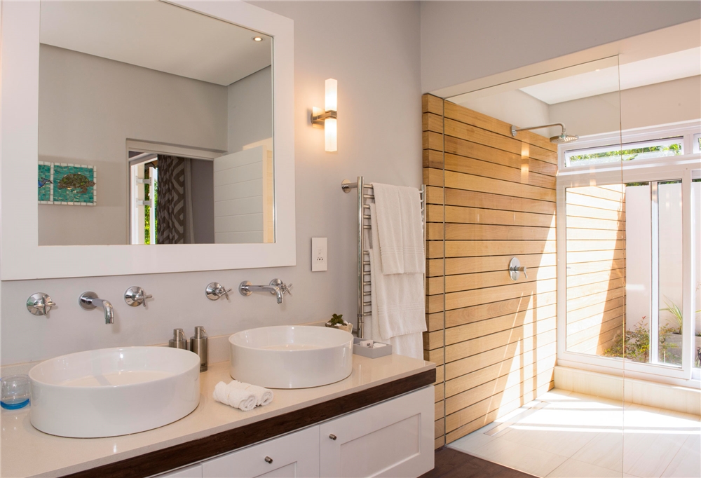 Four Rosmead Badezimmer