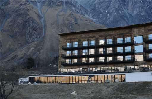 Rooms Hotel Kazbegi Außenansicht
