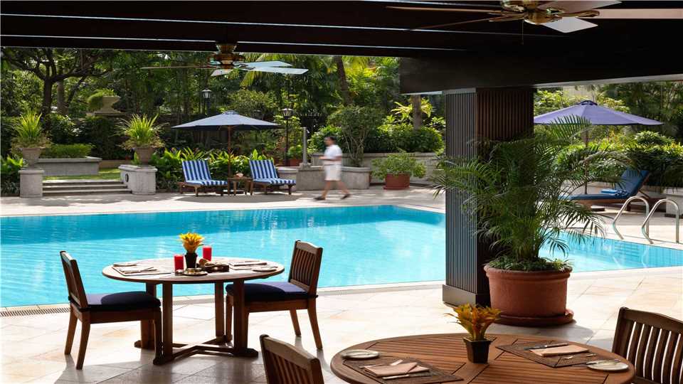 The Peninsula Hotel Pool